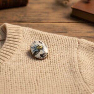 Vintage Floral Brooch | Gold Tone Botanical Cottagecore Pin